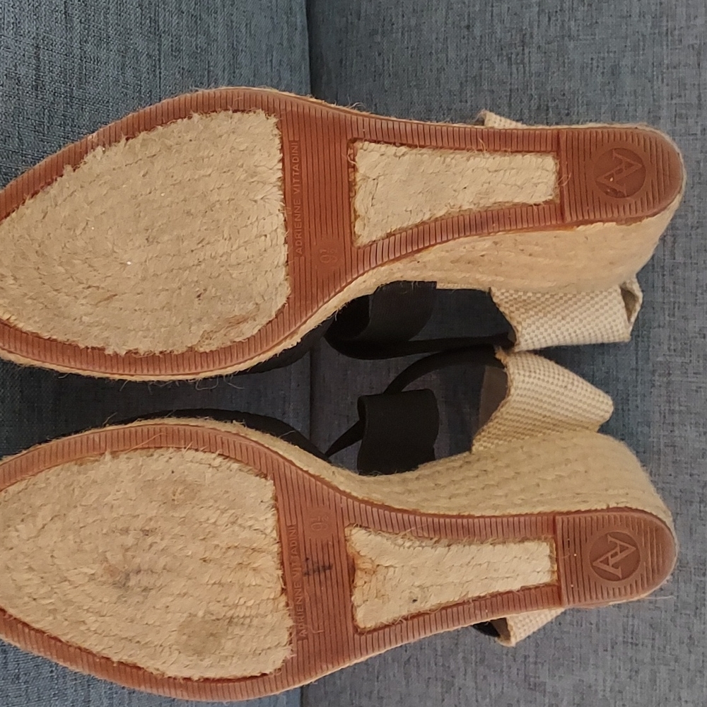 Shoes - Picture 4 of 5